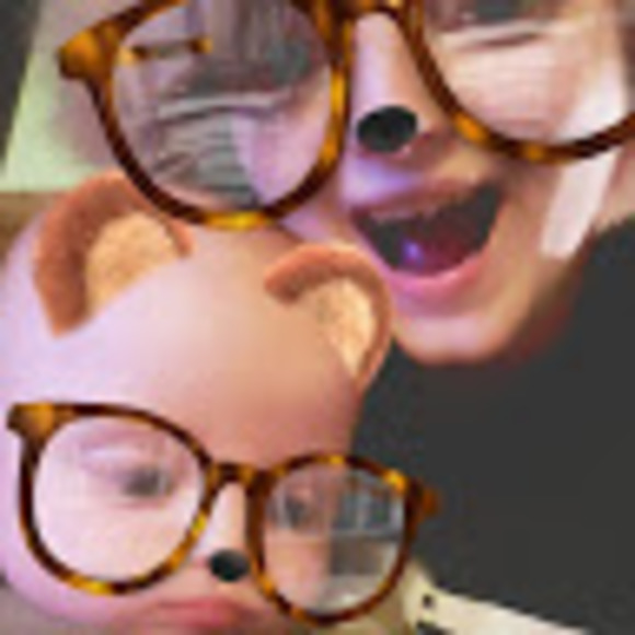 Meet your Posher, Brandi - Picture 1 of 1